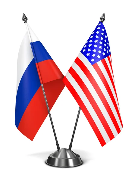 Rusland en de VS - miniatuur vlaggen. — Stockfoto