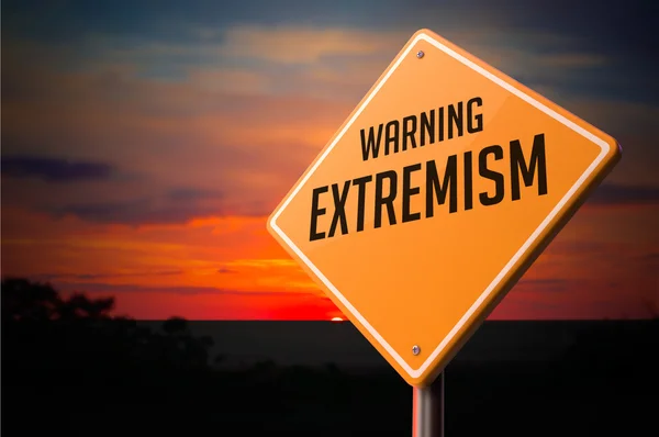 Extremismus auf Warnschild. — Stockfoto