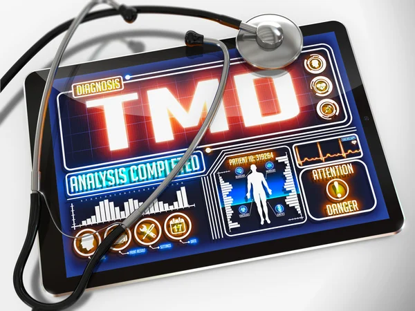 Diagnóstico de DTM na Exibição de Tablet Médico . — Fotografia de Stock