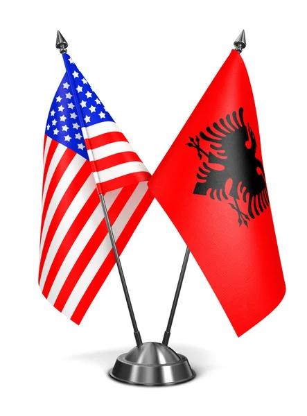 USA e Albania Bandiere in miniatura . — Foto Stock