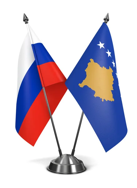 Russland und Kosowo - Miniaturfahnen. — Stockfoto