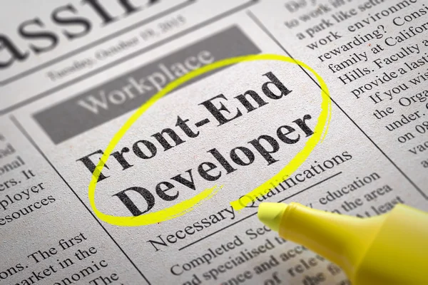 Frontend-Developer vakant in der Zeitung. — Stockfoto