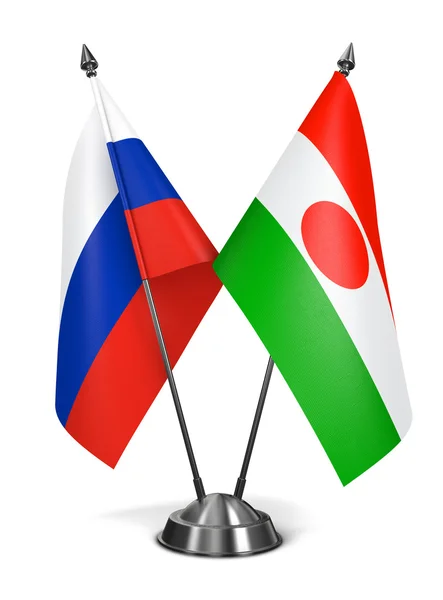 Russland und Nigeria - Miniaturfahnen. — Stockfoto