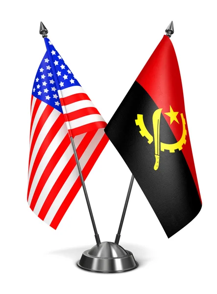 EUA e Angola - Bandeiras em miniatura . — Fotografia de Stock