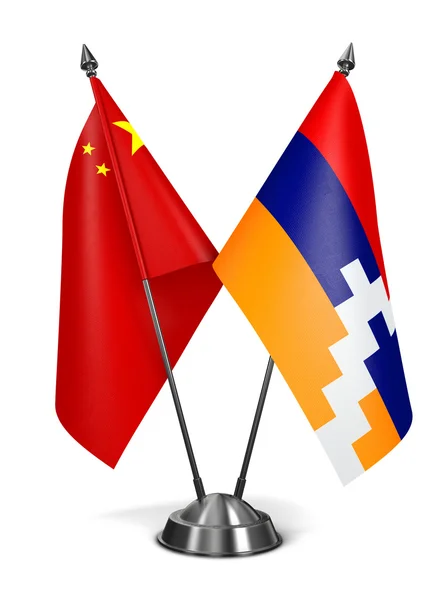 中国和纳戈尔诺-卡拉巴赫-小旗. — 图库照片