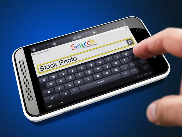 Aktienfotos in Suchmaske auf dem Smartphone. — Stockfoto
