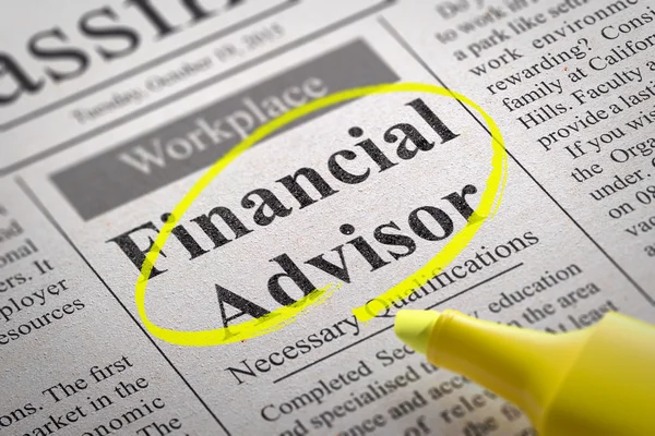 Financieel adviseur banen in krant. — Stockfoto