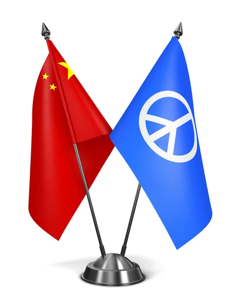 Çin ve barış işareti - minyatür bayrakları. — Stok fotoğraf