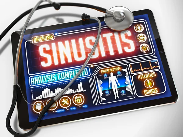 Sinusitidy na displeji lékařské Tablet. — Stock fotografie