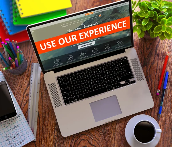 Nutzen Sie unsere Erfahrung. Büroarbeitskonzept. — Stockfoto