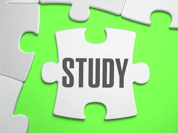Study - Jigsaw Puzzle with Missing Pieces. — Stockfoto