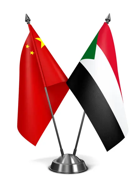Cina e Sudan Bandiere in miniatura . — Foto Stock