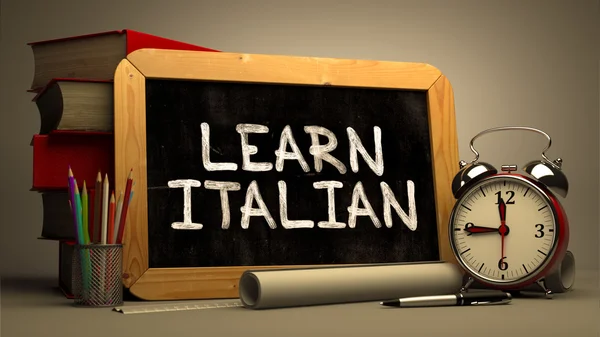 Lär dig italienska konceptet Hand dras på svarta tavlan. — Stockfoto