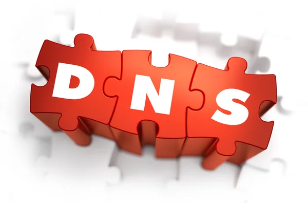 DNS - Біле слово на червоних головоломок . — стокове фото