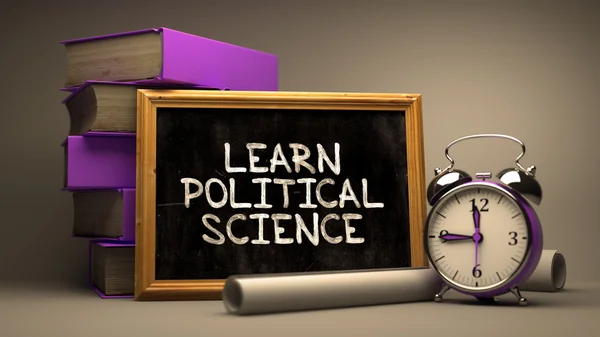 Aprenda Ciências Políticas. Citação inspiradora em Chalkboard . — Fotografia de Stock