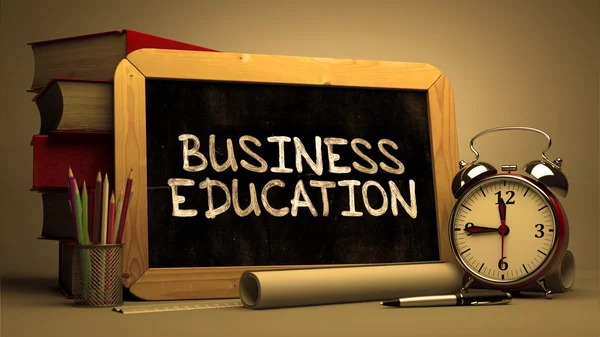 Concetto di Business Education disegnato a mano sulla lavagna . — Foto Stock