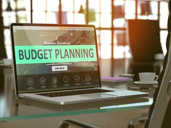 Laptop Screen with Budget Planning Concept. — Stockfoto