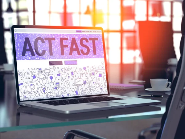 Act Fast - Concept on Laptop Screen. — Stok fotoğraf