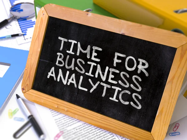 Czas na Business Analytics koncepcja ręcznie rysowane na tablicy. — Zdjęcie stockowe