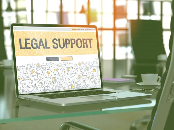Νομική υποστήριξη έννοια στην Laptop οθόνη. — Φωτογραφία Αρχείου
