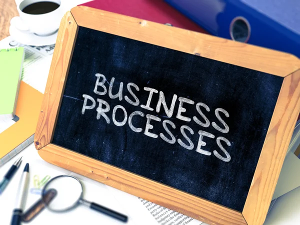 Концепция бизнес-процессов нарисована на доске вручную . — стоковое фото