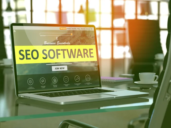 Laptop scherm met Seo Software Concept. — Stockfoto