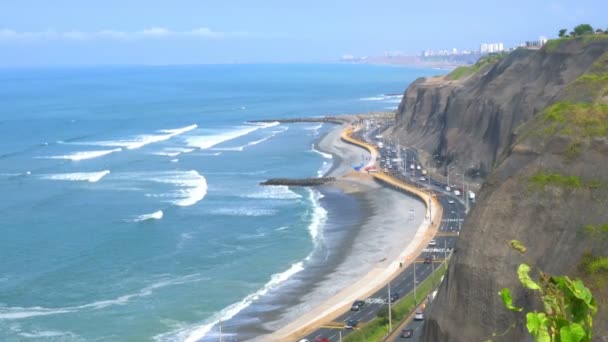 Wave in the Pacific Ocean at Lima — Stock Video