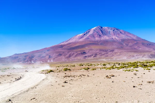 Vue du cratère coloré du volcan — Photo