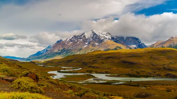 Tid förfaller video över berget och dalen i chilenska Patagonien — Stockvideo