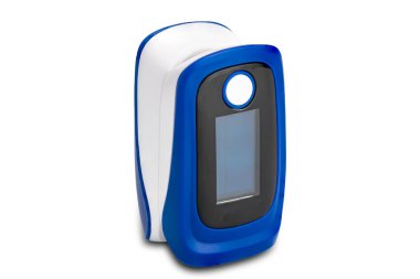 Kırpma yolu ile beyaz zemin üzerinde izole nabız oksimetresi görüntüsü. Nabız oksimetresi, hastanın parmak ucunda nabız ve oksijen seviyesini ölçen cihaz..