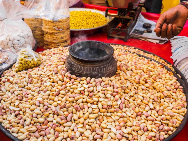 Arachidi al mercato di strada a Jaisalmer Fort — Foto Stock