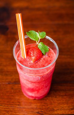 Çilekli Smoothie
