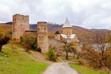 Ananuri Kalesi