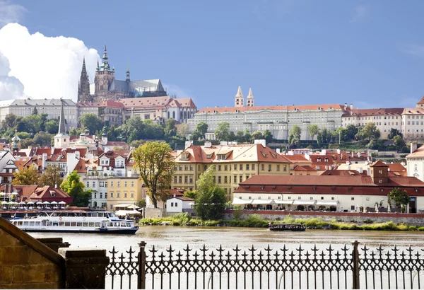 Pohled na Pražský hrad — Stock fotografie
