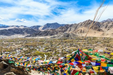 Leh ve Shanti Stupa havadan görünümü