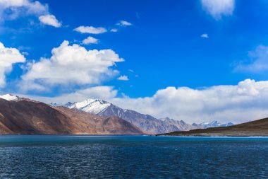 Görünüm Pangong Gölü