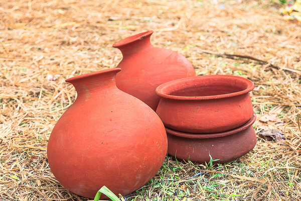 Earthenware pottery