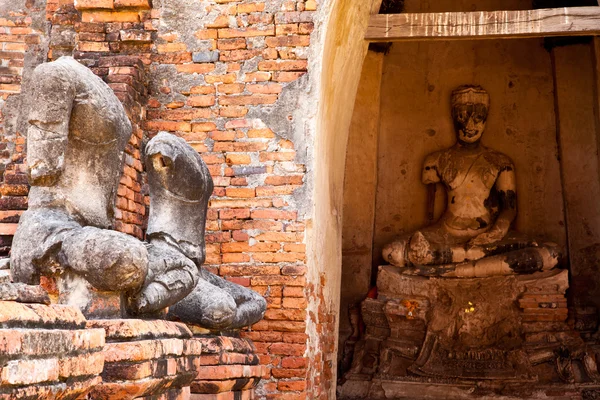 Imagen de Buda en wat chaiwattanaram — Foto de Stock