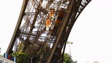 Eyfel Kulesi 'ndeki asansör