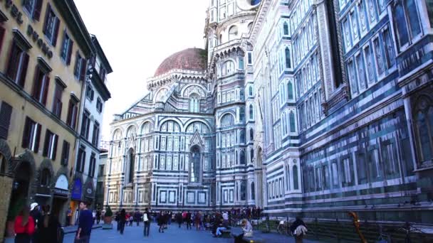 Cathedral of Saint Mary av blomman i Florens — Stockvideo