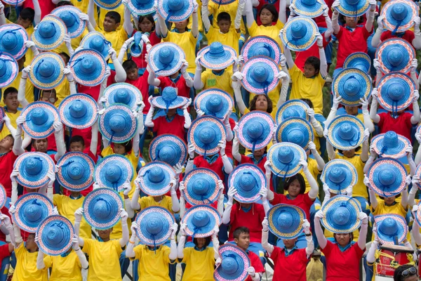 Toeschouwers bij sport dag in Thailand — Stockfoto