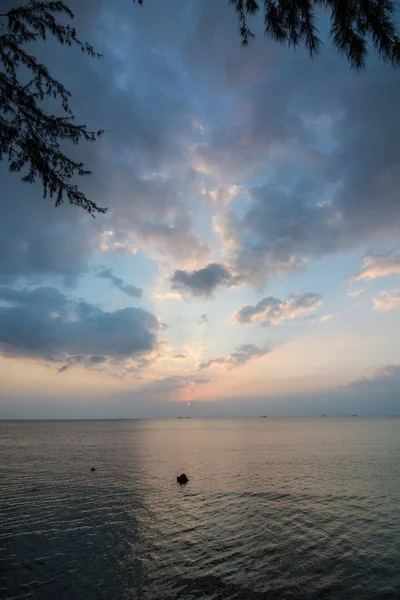 Akşam deniz manzarası — Stok fotoğraf