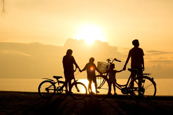 Lycklig familj — Stockfoto