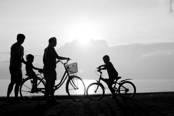 Lycklig familj — Stockfoto