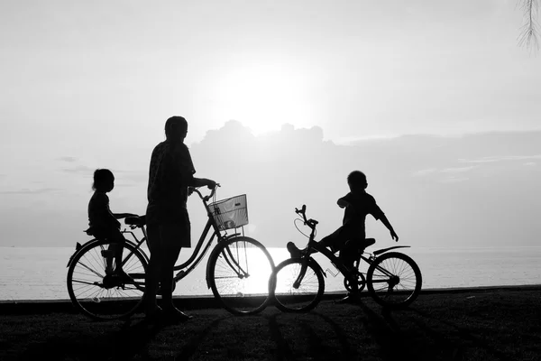 Lycklig familj — Stockfoto