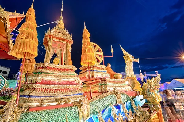 Traditionelles buddhistisches Fest — Stockfoto