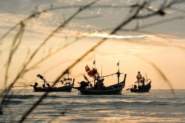 Lodě při západu slunce — Stock fotografie