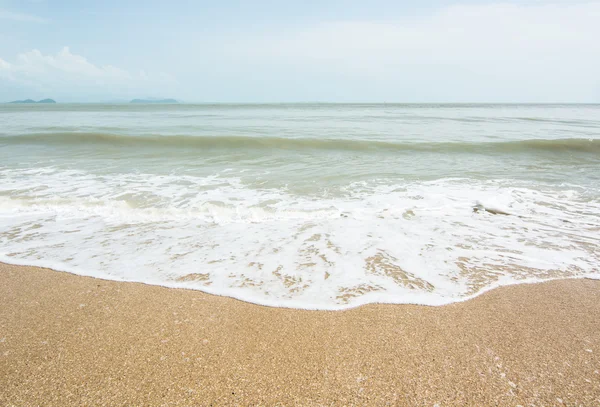 Bonita playa clara — Foto de Stock