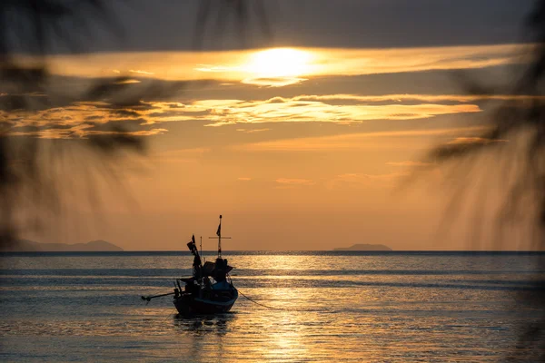 Paisaje marino al atardecer . —  Fotos de Stock