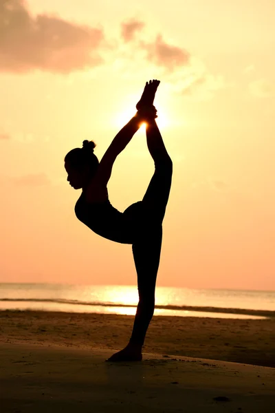 Profesionální jóga žena — Stock fotografie